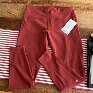 NWT Lululemon Wunder Train HR tight 28”